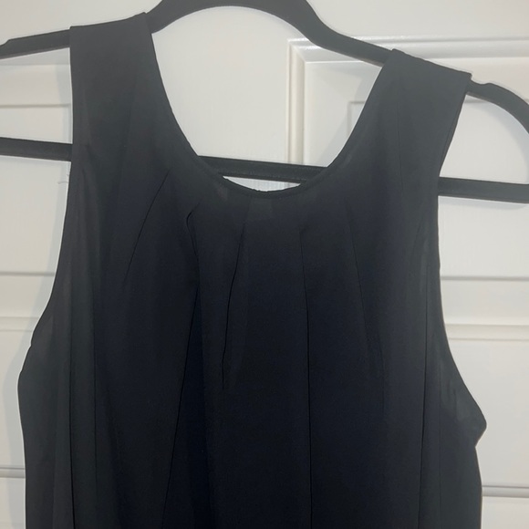 White House Black Market Work Top - Picture 2 of 3